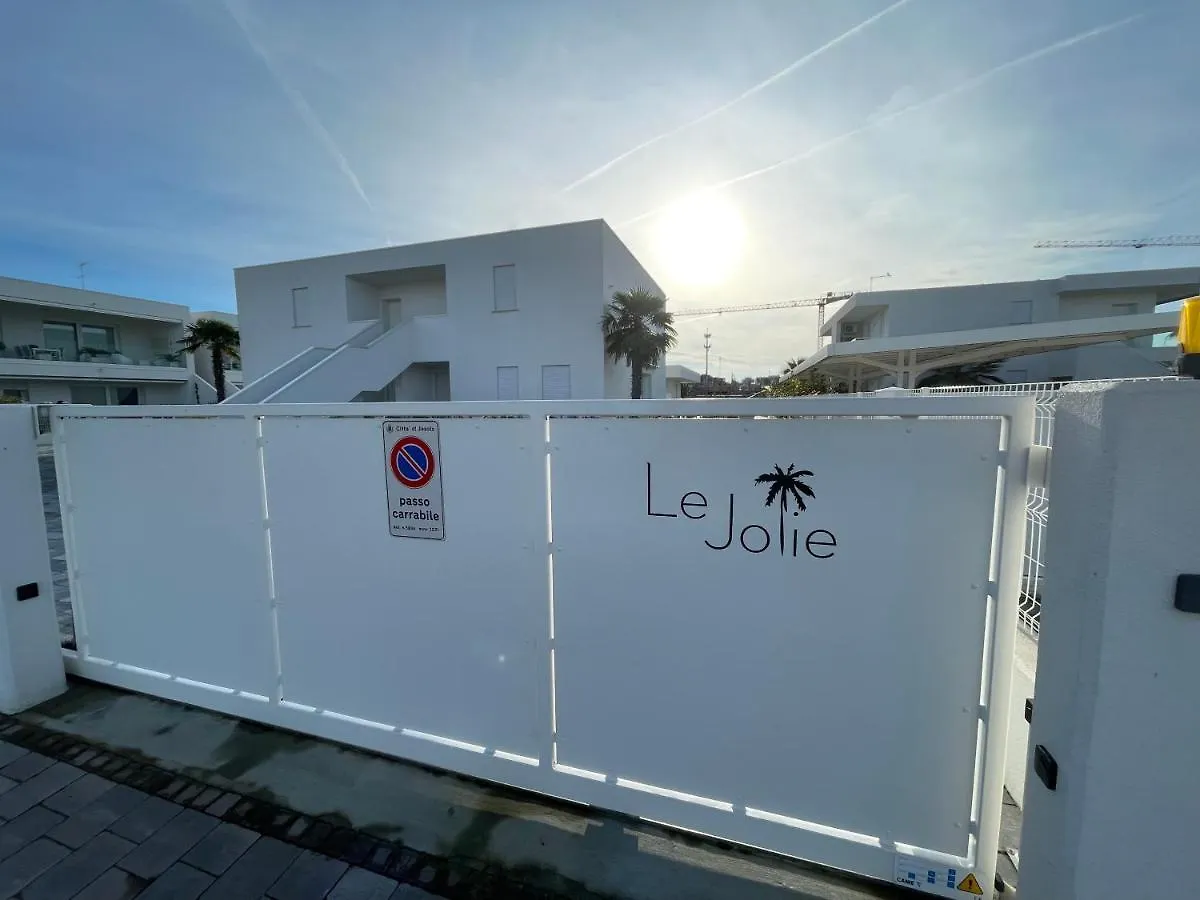 Jesolo Ground Floor Flat With Pool - 2 Family Apartments Italy