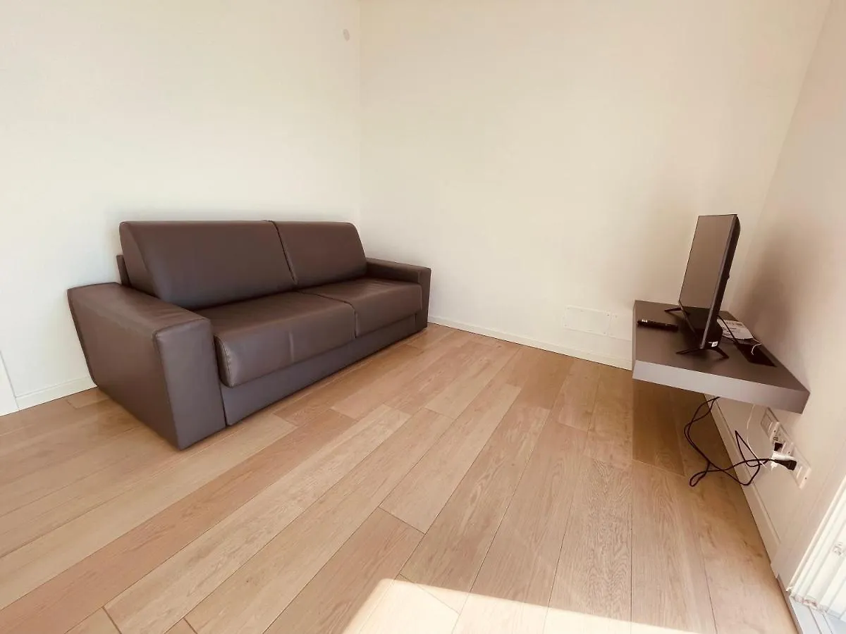 Jesolo Ground Floor Flat With Pool - 2 Family Apartments